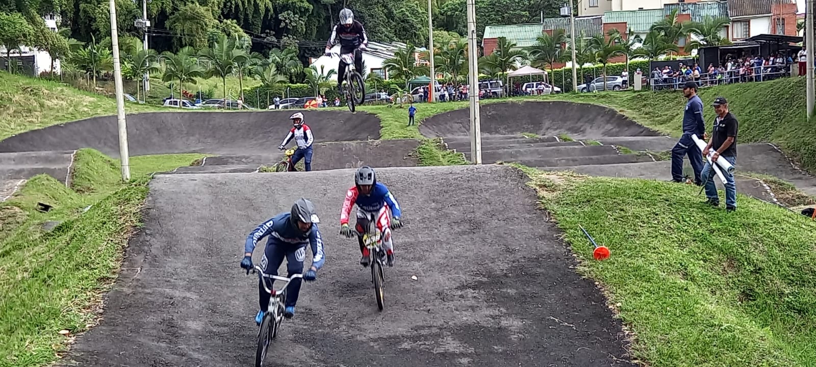 CON ÉXITO SE REALIZÓ DEPARTAMENTAL DE BMX
