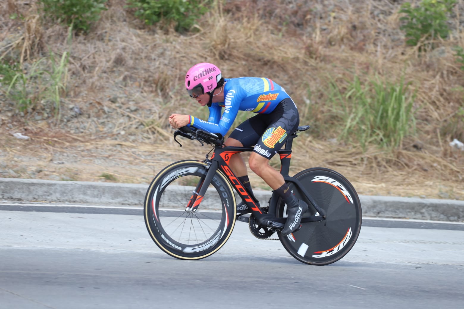 CON UN NOVENO PUESTO, “SALVAVIDAS” QUINDIANO SE ESTRENÓ EN SELECCIÓN COLOMBIA DE CICLISMO
