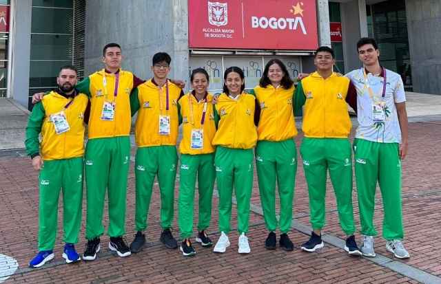 CINCO MEDALLAS COSECHARON LOS NADADORES QUINDIANOS EN LA FINAL NACIONAL DE LOS JUEGOS INTERCOLEGIADOS 2022