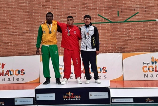 LUCHA LE APORTA OTRA MEDALLA AL QUINDÍO EN LA FINAL NACIONAL DE LOS JUEGOS INTERCOLEGIADOS 2022