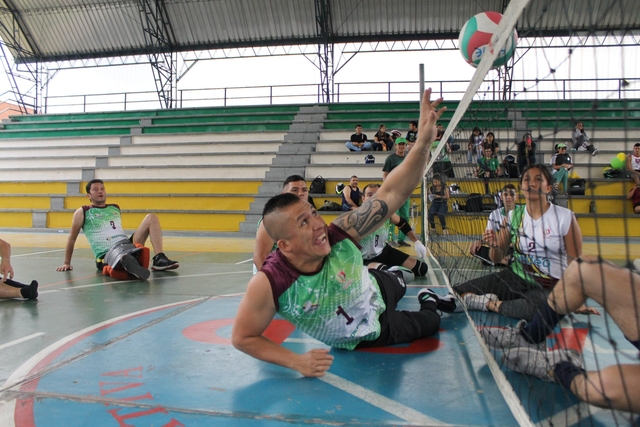 QUINDIANO CONVOCADO A CONCENTRACIÓN DE VOLEIBOL SENTADO