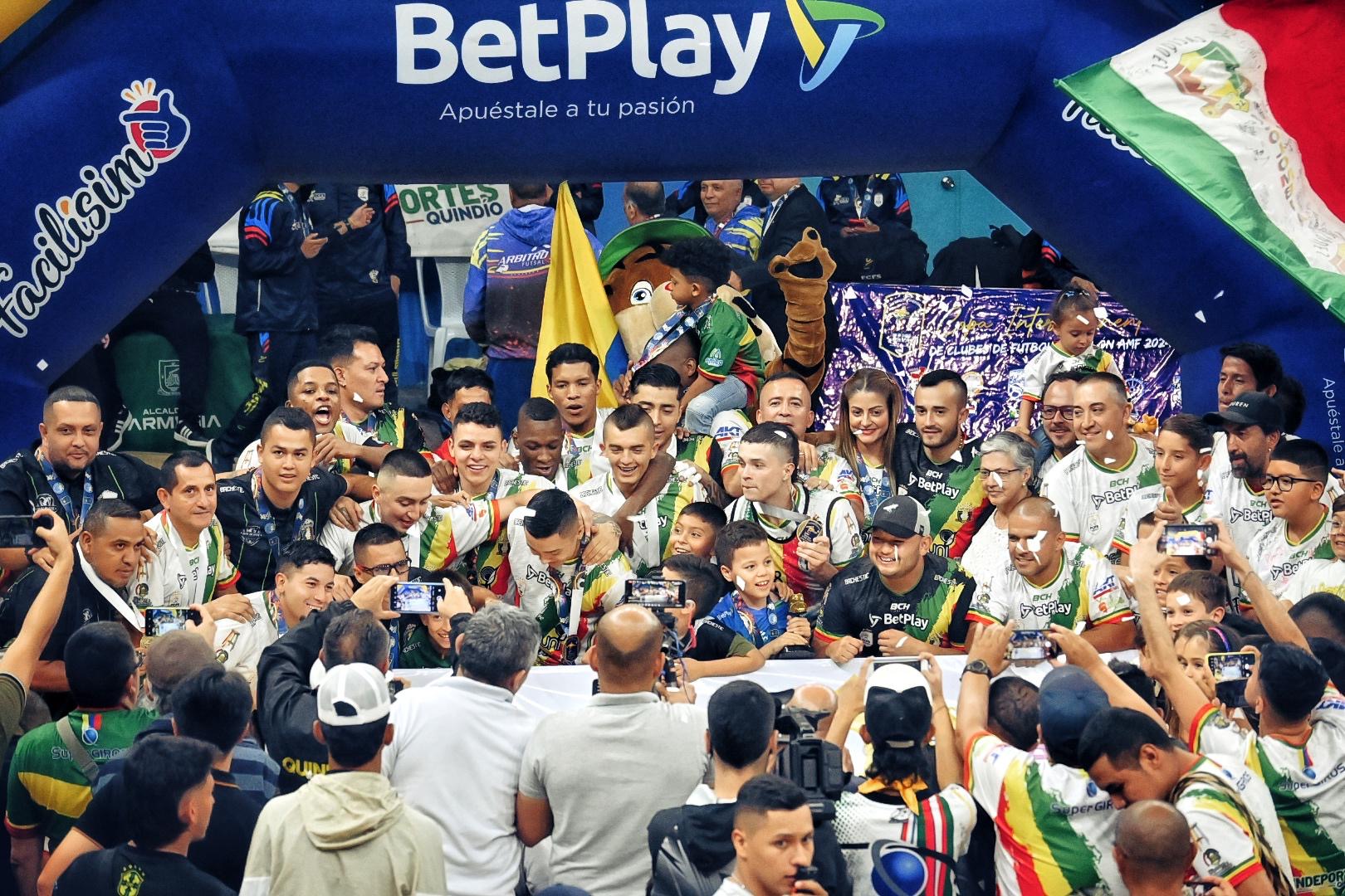 CACIQUES YA TIENE DOS COPAS INTERCONTINENTALES DE FÚTBOL DE SALÓN