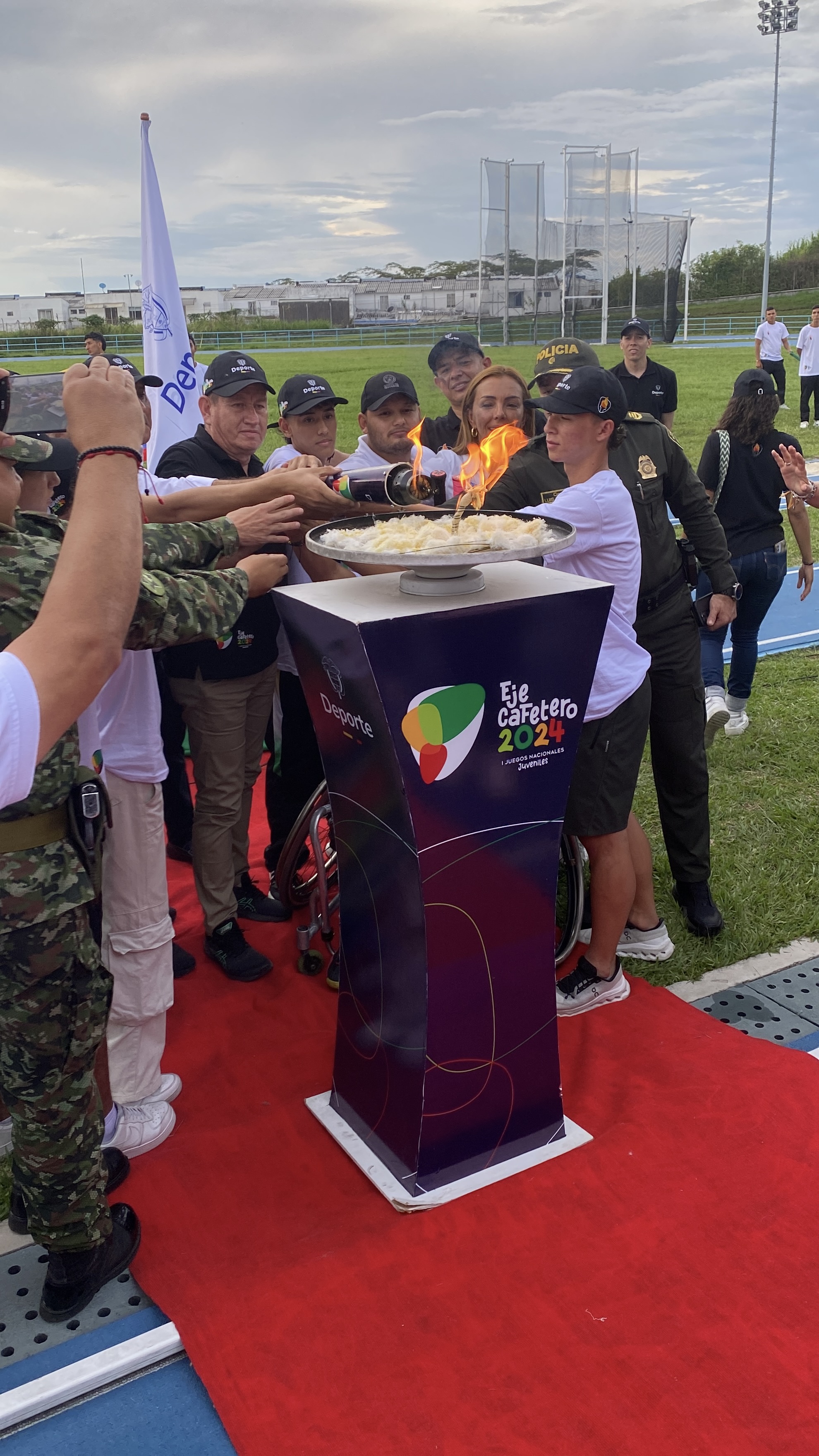 EL FUEGO DE LOS JUEGOS NACIONALES DE LA JUVENTUD LLEGÓ AL QUINDÍO Y ENCIENDIÓ LA PASIÓN DEPORTIVA