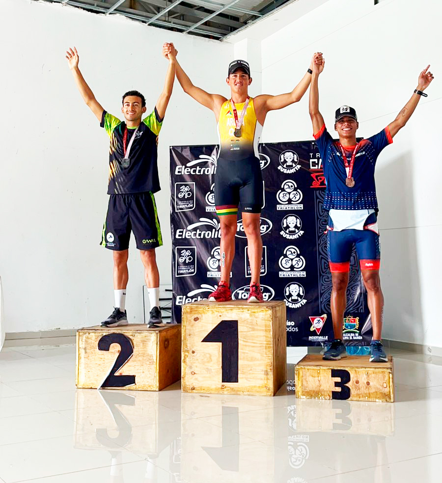 TRIATLETAS QUINDIANOS BRILLARON EN LA COPA COLOMBIA, EN PREPARACIÓN PARA LOS JUEGOS NACIONALES DE LA JUVENTUD 2024