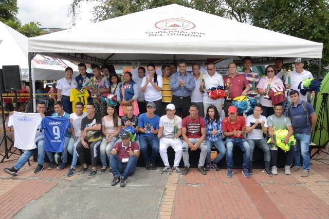 GOBERNADOR PREMIÓ A GANADORES DE LA FASE MUNICIPAL DE LOS ‘JUEGOS VEREDALES’