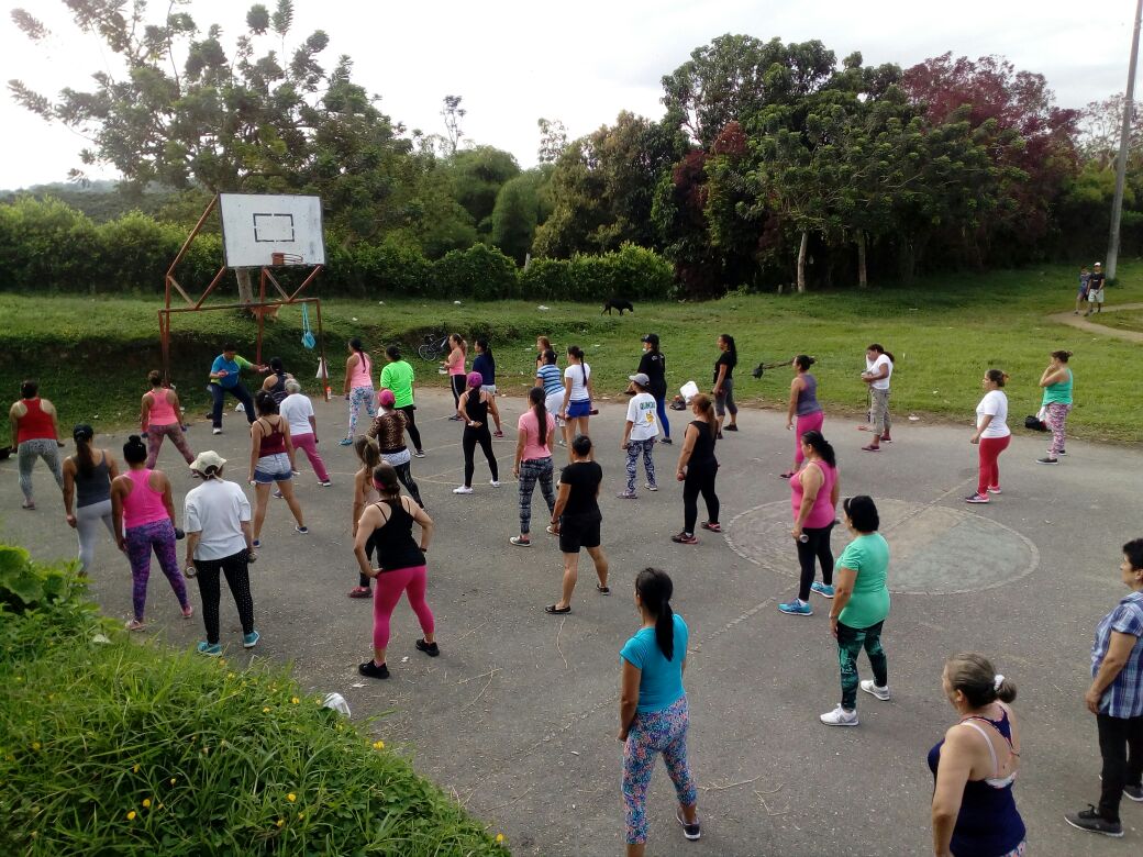35 PERSONAS CULMINARON CON ÉXITO 1? DIPLOMADO TEÓRICO PRÁCTICO EN ACTIVIDAD FÍSICA DIRIGIDA MUSICALIZADA