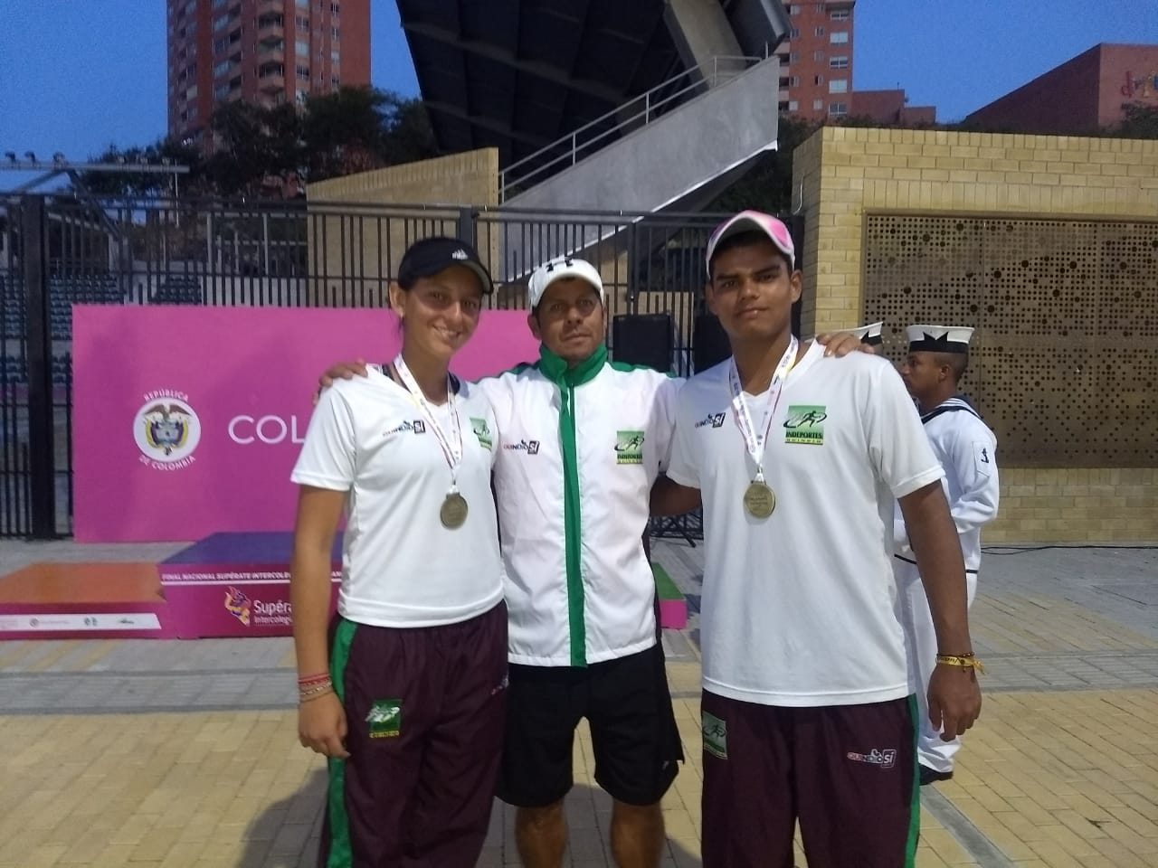 TENIS DE CAMPO DOBLE MIXTO JUVENIL LE DA LA PRIMERA MEDALLA DE ORO AL QUINDÍO EN LOS JUEGOS INTERCOLEGIADOS SUPÉRATE