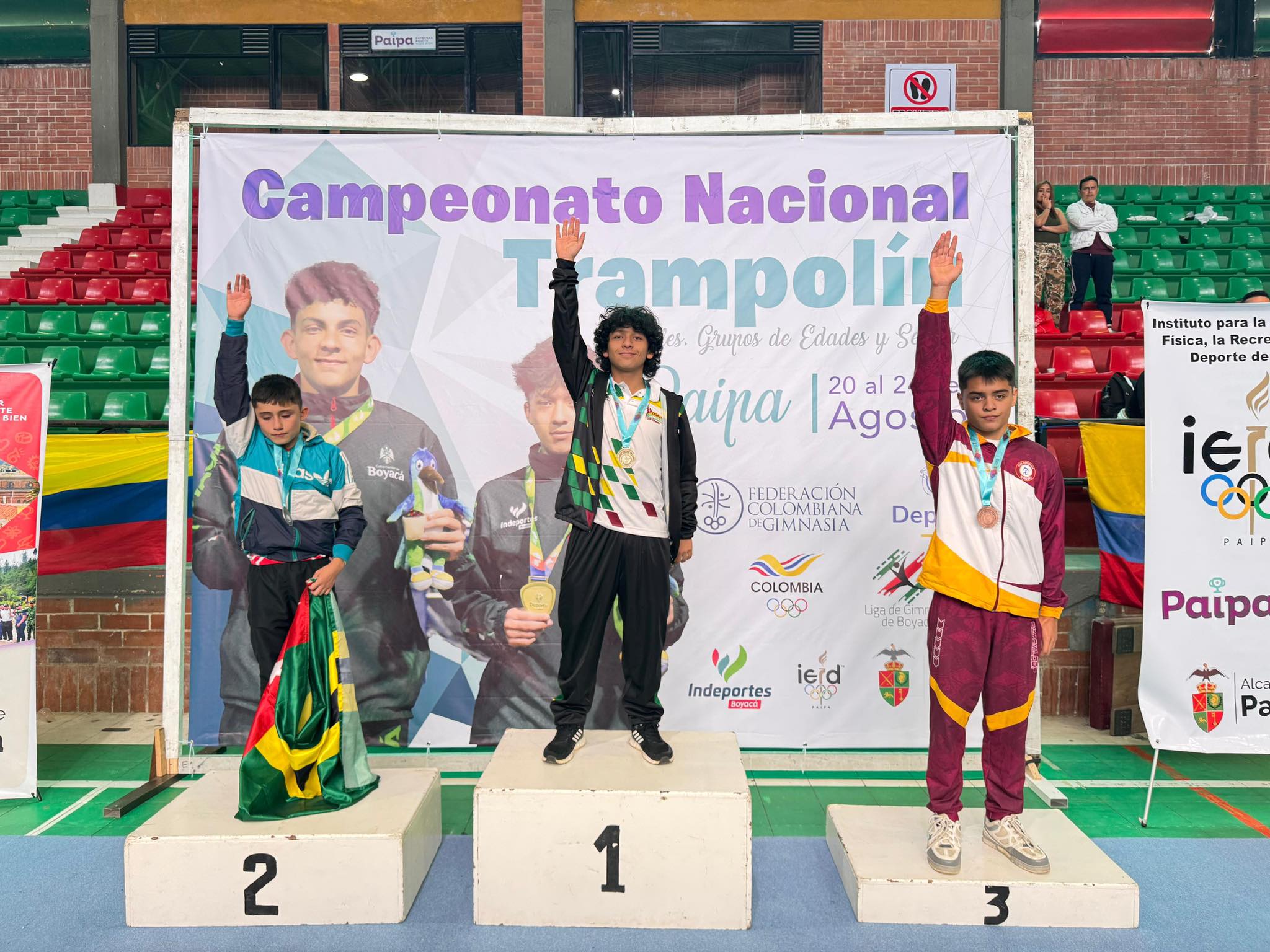 LA LIGA QUINDIANA DE GIMNASIA CERRÓ SU PARTICIPACIÓN EN EL CAMPEONATO NACIONAL DE GRUPOS DE EDADES, JUVENILES Y MAYORES DE TRAMPOLÍN 2025