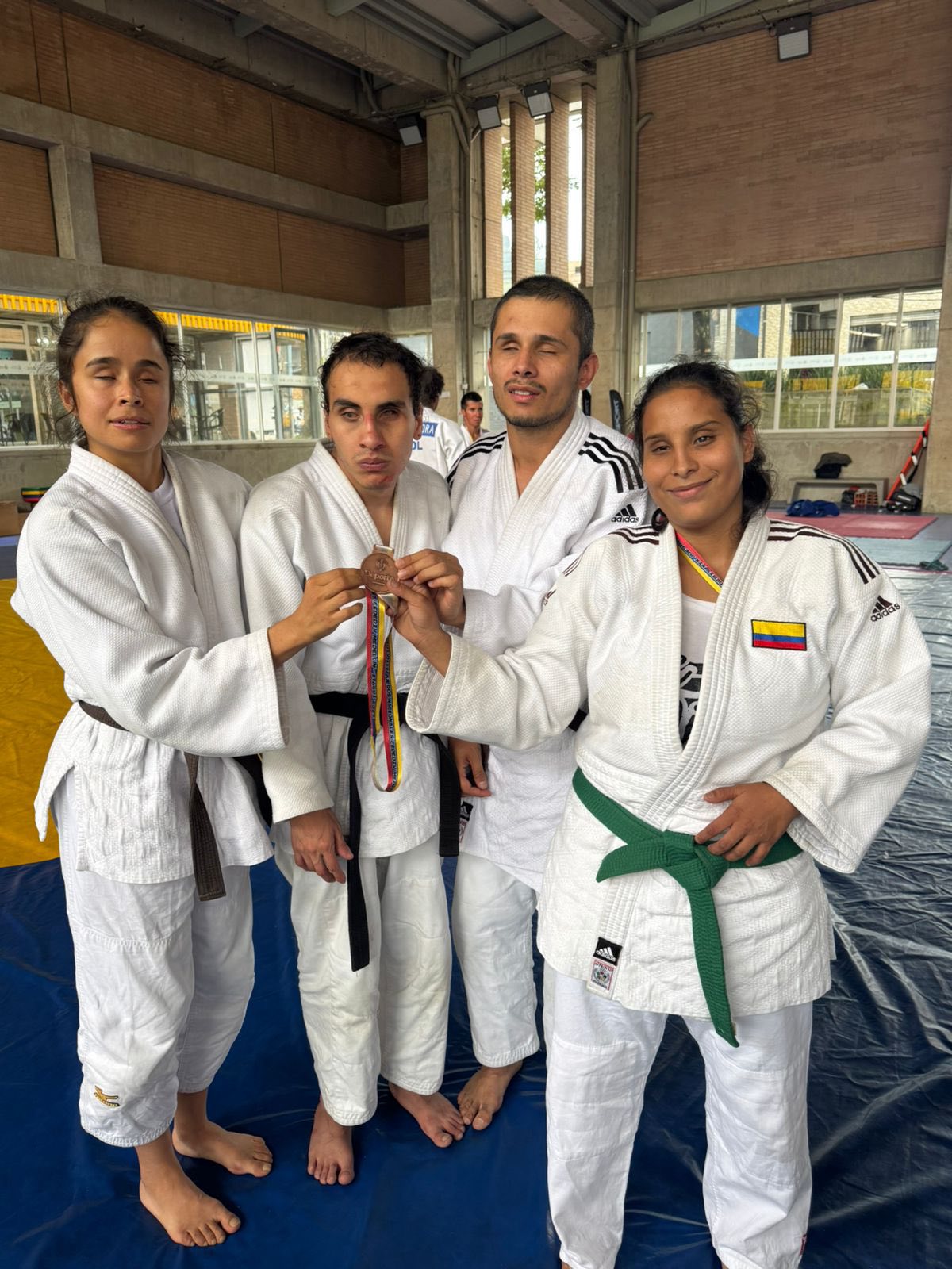 JUDOCAS VISUALES QUINDIANOS LOGRAN SEIS MEDALLAS EN LOS XIX JUEGOS NACIONALES DE DISCAPACIDAD VISUAL